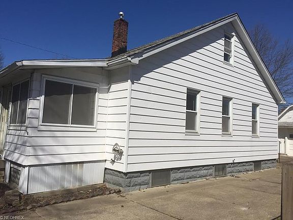 2nd image of 19861 Tyronne Ave