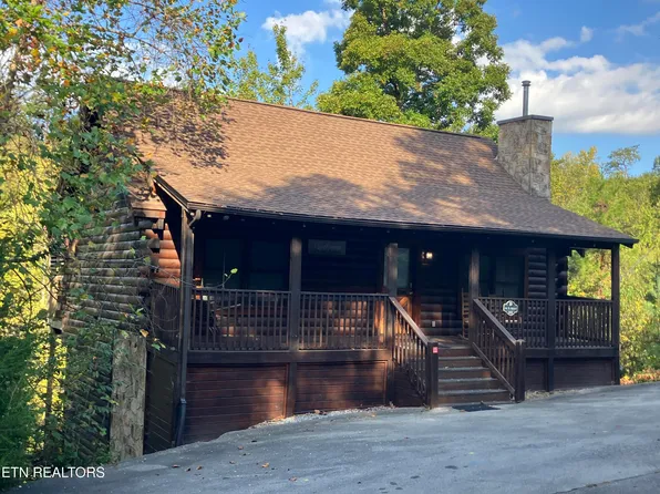 719 Golden Eagle Way, Pigeon Forge, TN 37863