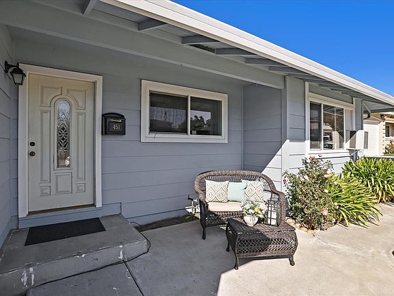 4th image of 451 Woodcock Ct