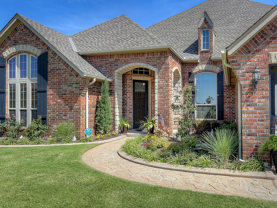 1st image of 3104 Chesterfield Pl