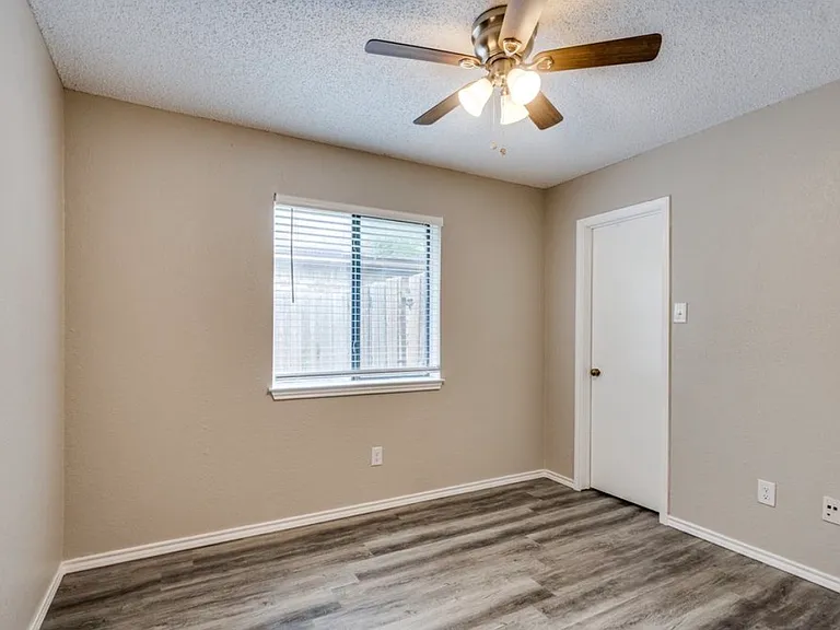 824 Simon Dr — Photo 14