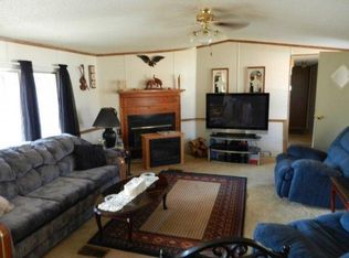 28 Clear Water Ln, Galena, MO 65656