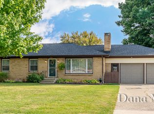 1656 Andrew St SE, Kentwood, MI 49508