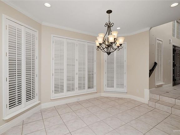 4th image of 5501 N 1st Ln