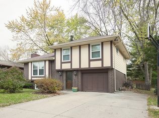 3213 Valdez Dr, Des Moines, IA 50310