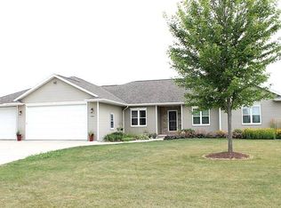 2284 Tiger Ct, Green Bay, WI 54311
