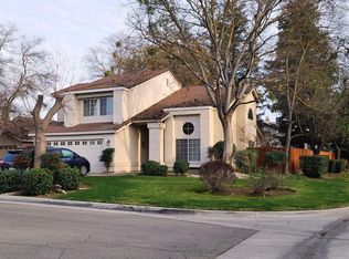 9568 N Keystone Ct, Fresno, CA