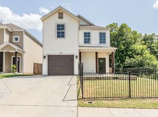 636 River Garden Dr, Fort Worth, TX 76114