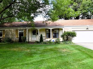 5205 Chickadee Ln, Lyndhurst, OH