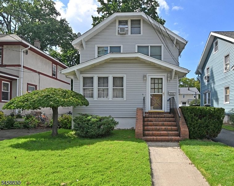 1st image of 856 Ester Ave