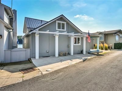 552 Saunders Ave, Akron, OH, 44319