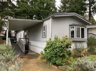 565 Shorepines Vis, Coos Bay, OR 97420