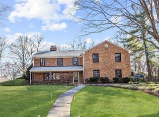 7600 Savannah Dr, Bethesda, MD 20817