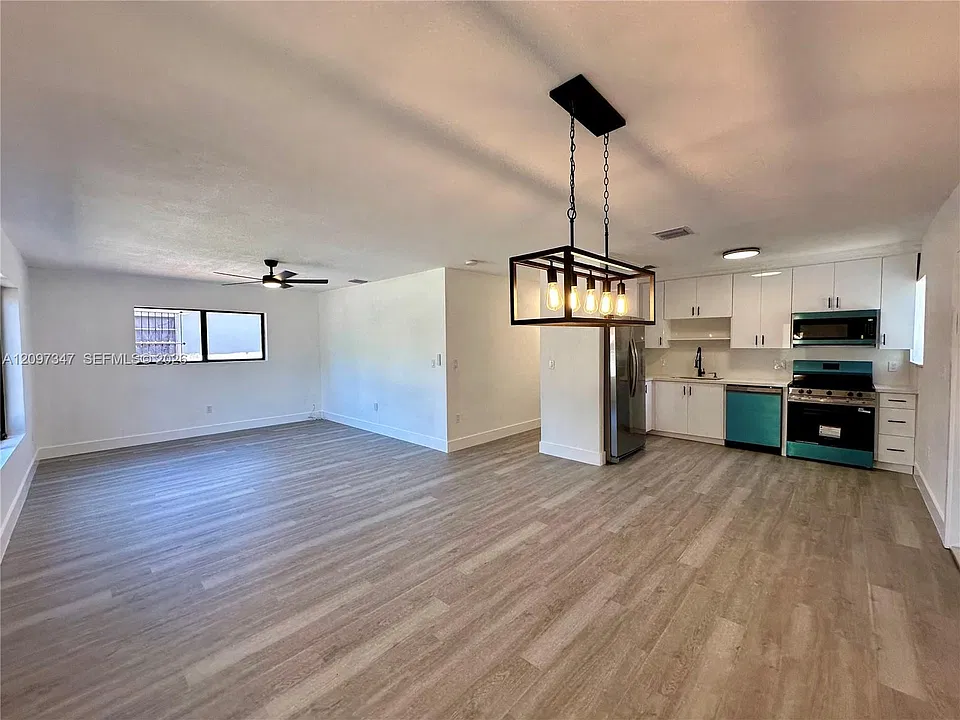 1150 NW 116th Ter