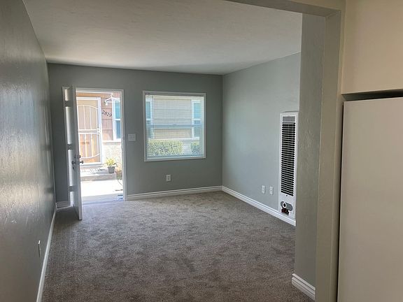 4th image of 2809-2831 Jarvis St #2825