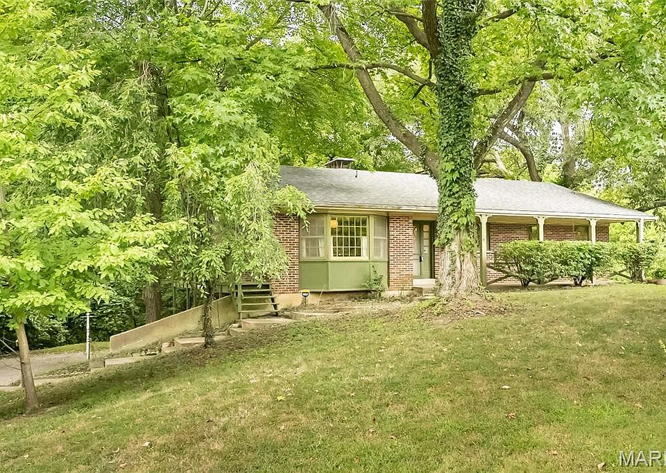 3413 Hilltop Dr, Saint Charles, MO 63301 | Zillow