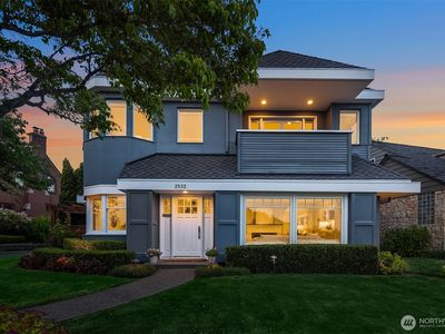 2532 Crestmont Place W, Seattle, WA, 98199