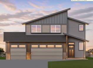 2355 E Otter Loop #25, La Center, WA 98629