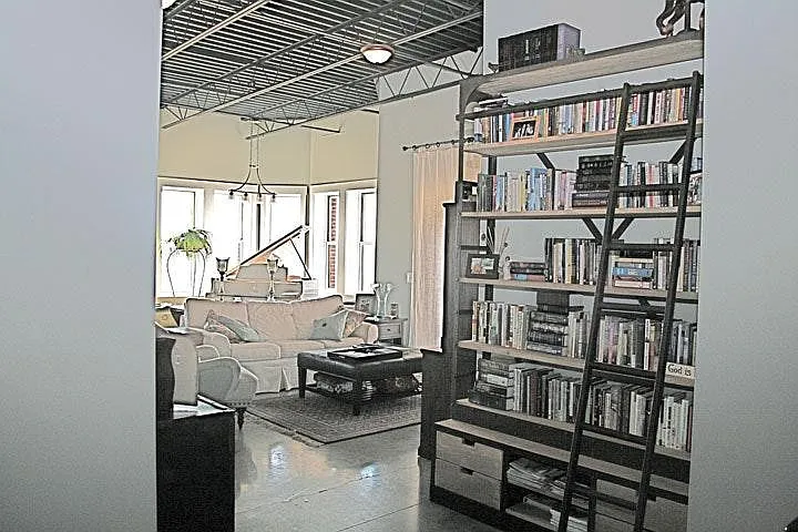238 Centre St #301 — Photo 3