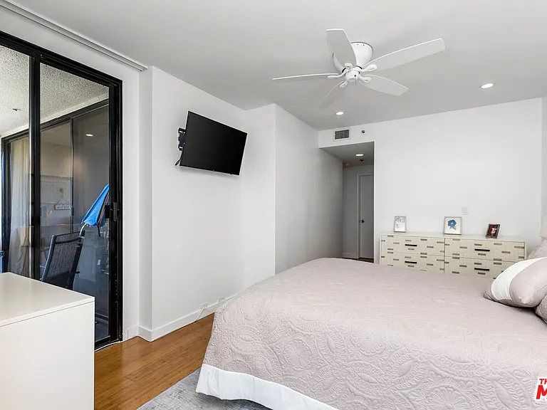 2960 Neilson Way #203 — Photo 13