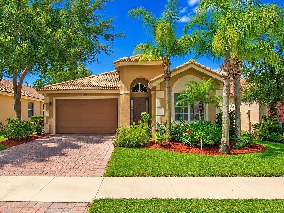 1st image of 2287 SW NEWPORT ISLES Boulevard