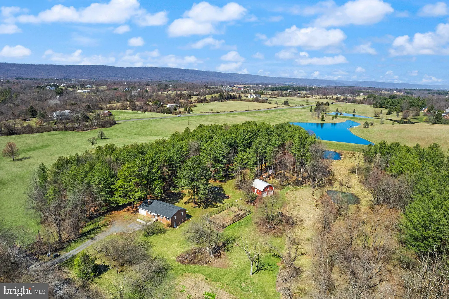 38956 Rickard Rd photo 1