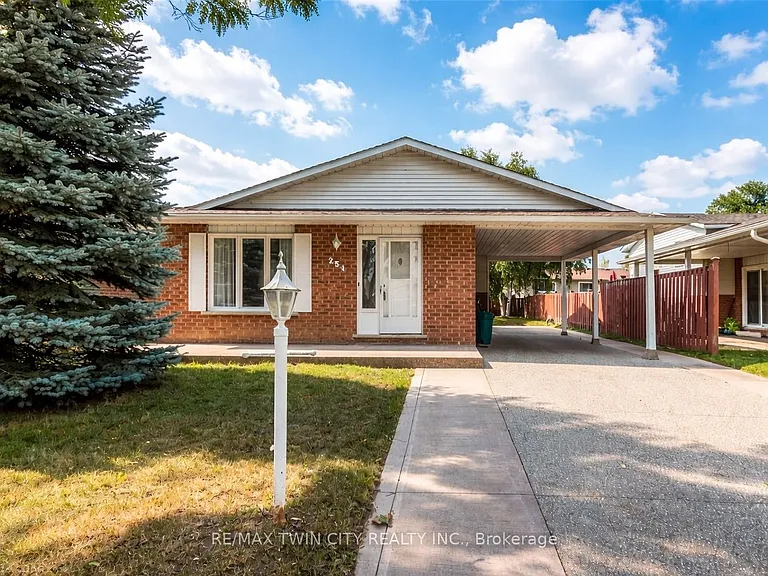 254 Camille Cres — Photo 1