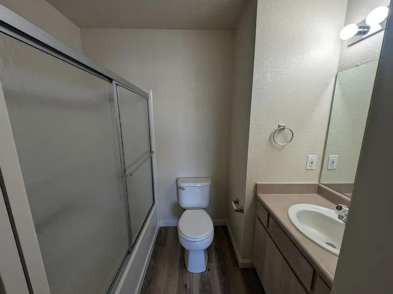 1023 Burton Dr — Photo 10