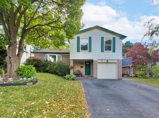 151 Cliffwood Rd, Toronto, ON M2H 2E3