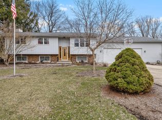 1N519 Ethel St, West Chicago, IL 60185