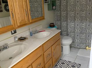 42 Spruce St, Canvas, WV 26662