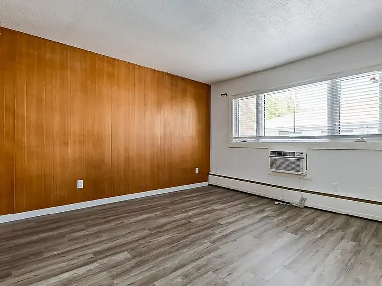 2175 Rae St — Photo 13