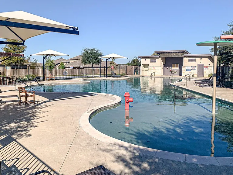 6705 Loretta White Ln — Photo 31