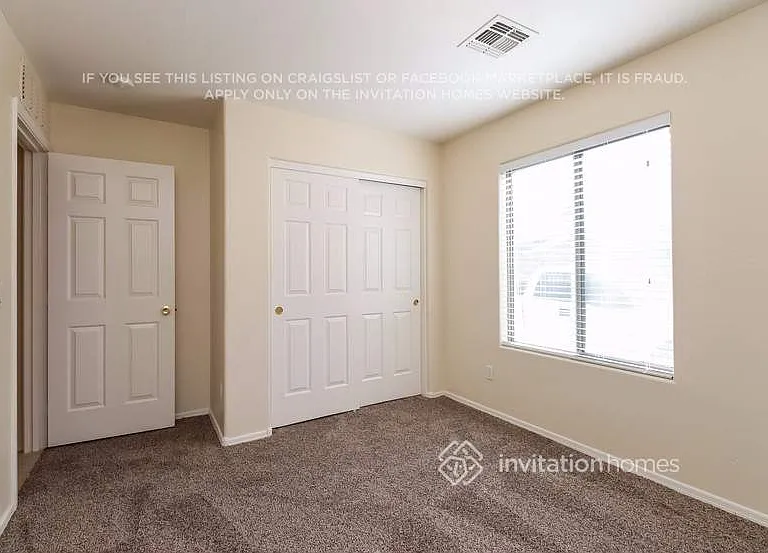 2282 E Meadow Chase Dr — Photo 17