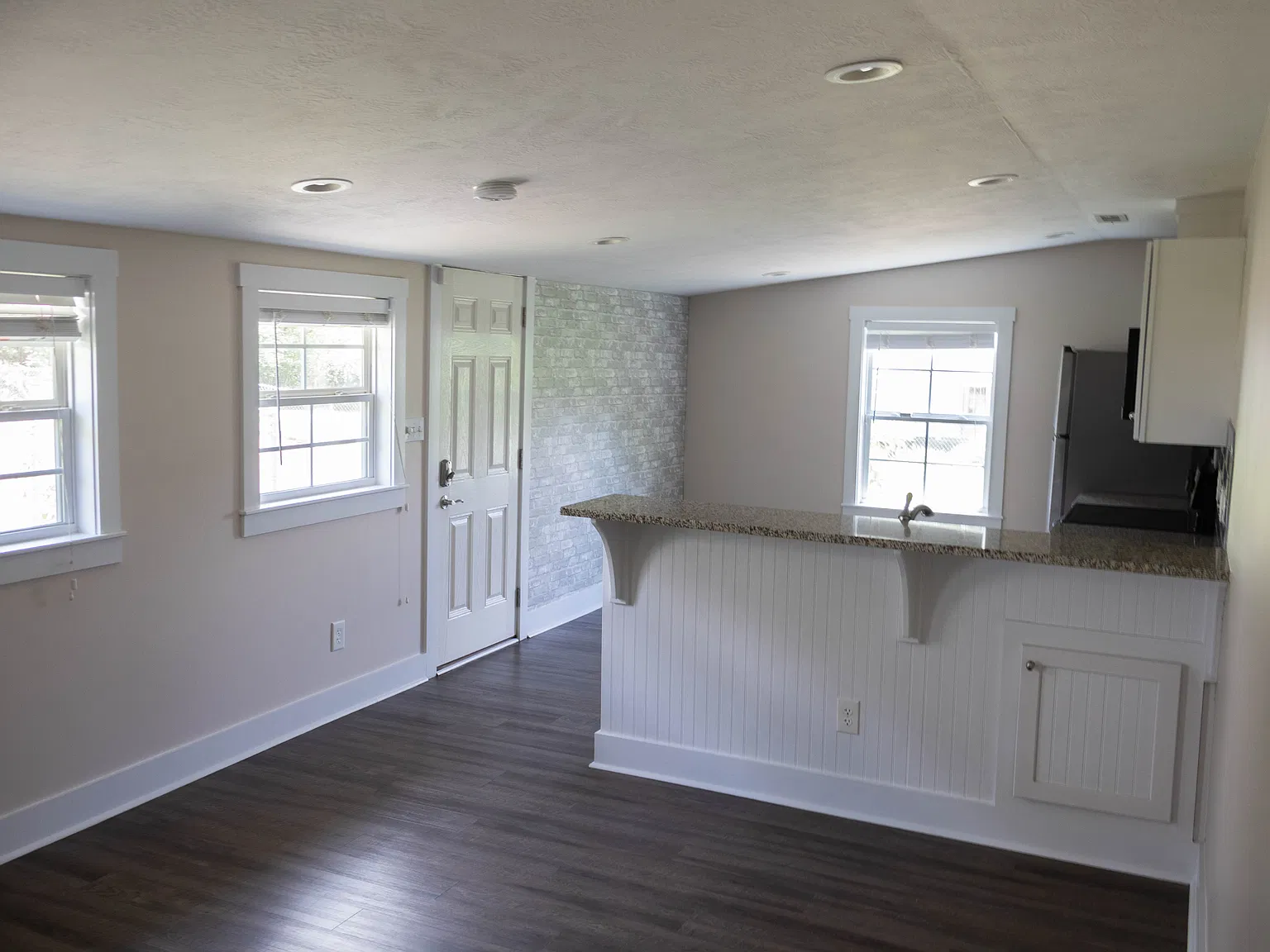 5255 Hereford Farm Rd — Photo 4