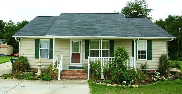 1st image of 174 Crown Ct