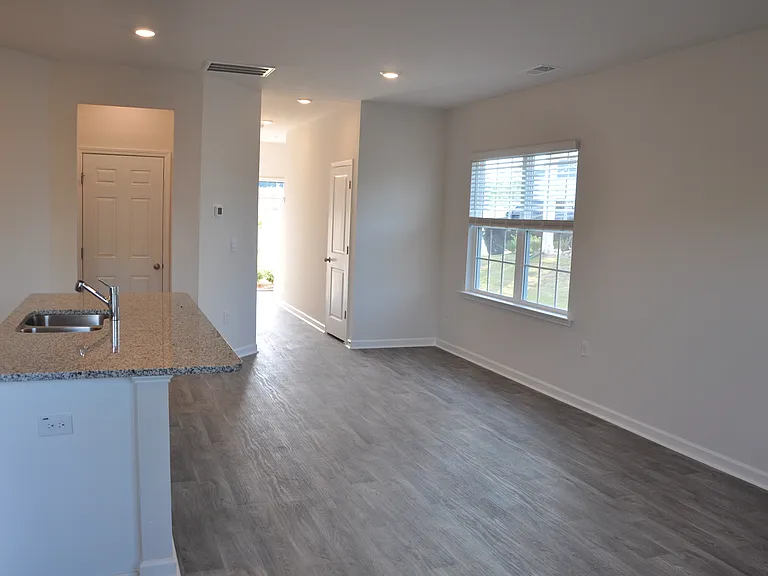 359 David Hill Dr #29 — Photo 7