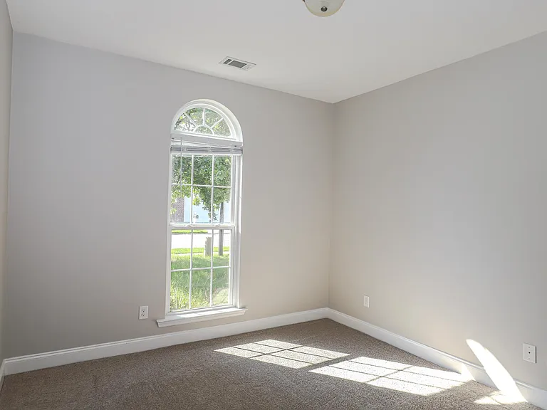 4453 Galway Dr — Photo 19