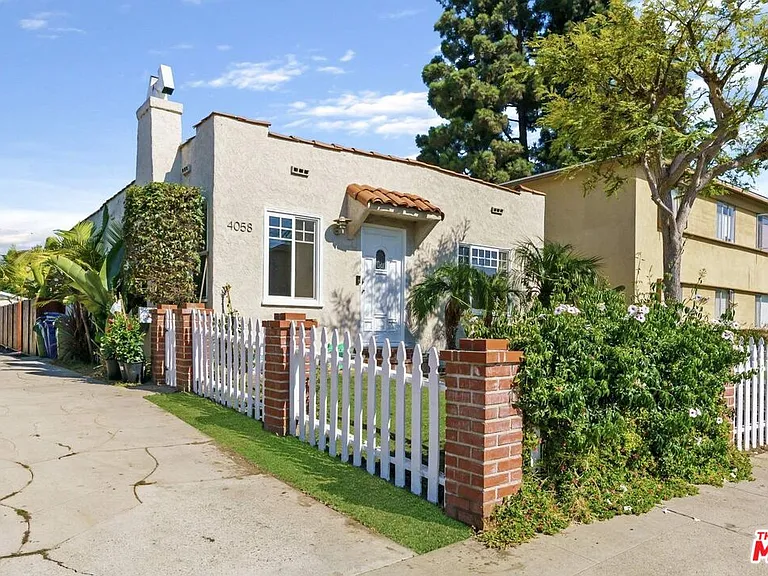 4058 Wade St — Photo 1