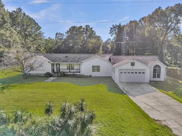 299 Gallashaw Rd, Summerville, SC 29483