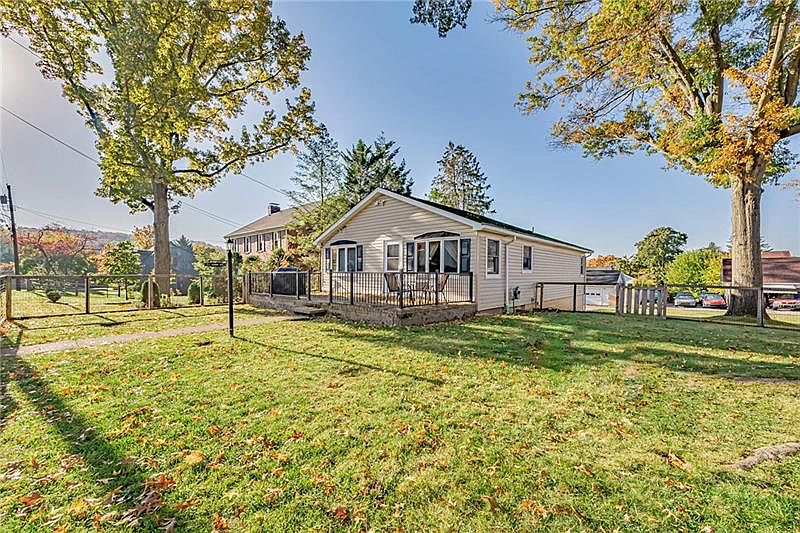 413 Summit Ave, Ligonier, PA 15658 Zillow