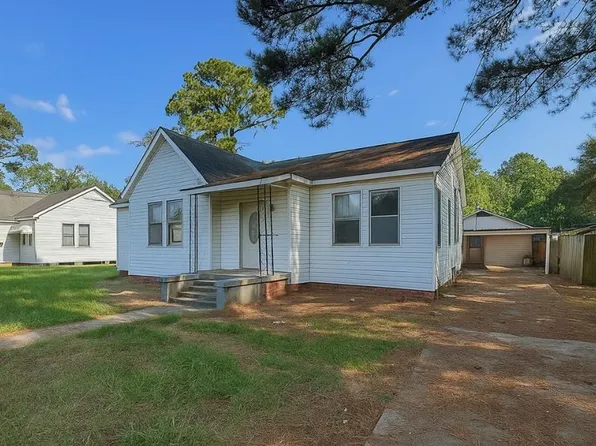 37 Chester St, Alexandria, LA 71301
