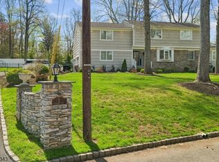 9 Wingate Way, Roseland Boro, NJ 07068