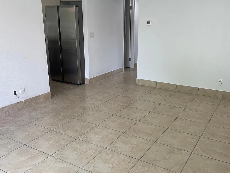 589 N Johnson Ave N #244