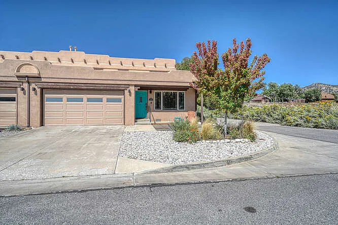 3 bed, 1400 sqft, $4,000 — Photo 2