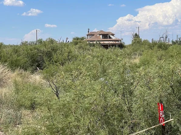 180 Lakewood Rd, Artesia, NM 88210