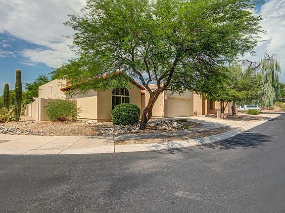 2nd image of 555 E Wine Plum Dr