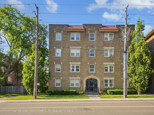 114 Vaughan Rd #307, Toronto, ON M6C 2M1