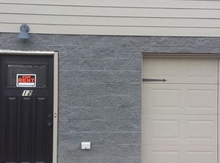 14 Grange Rd, Mc Donald, PA 15057