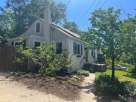 2nd image of 231 Grant Ave